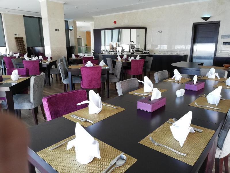 Normas Hotel Al Khobar Esterno foto